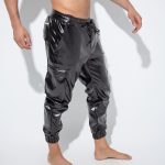 PANTALON efecto cuero